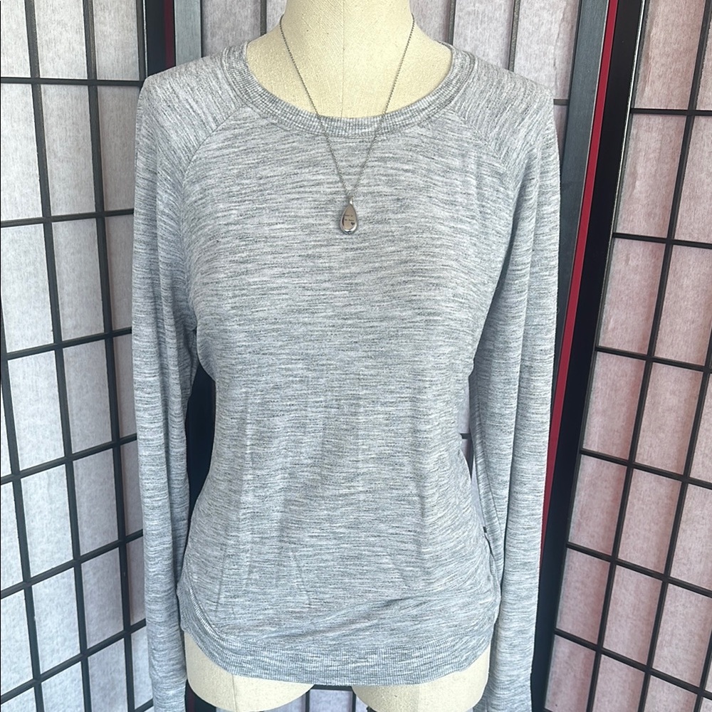 Athleta Gray Fitted Long Sleeve Sweatshirt